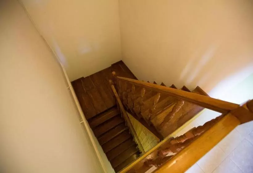 ペンション Adonisz Vendégház