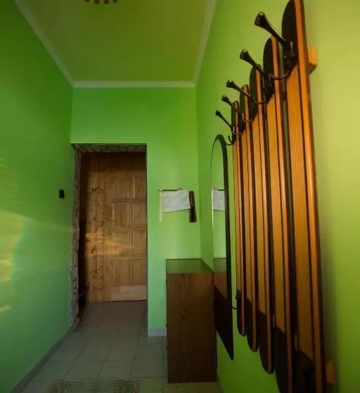 ペンション Adonisz Vendégház