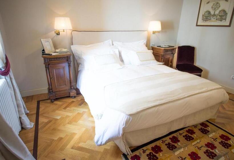 Pensjonat Castello Di Mornico Losana