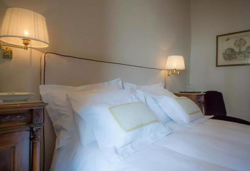 ペンション Castello Di Mornico Losana