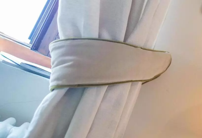 ペンション Castello Di Mornico Losana