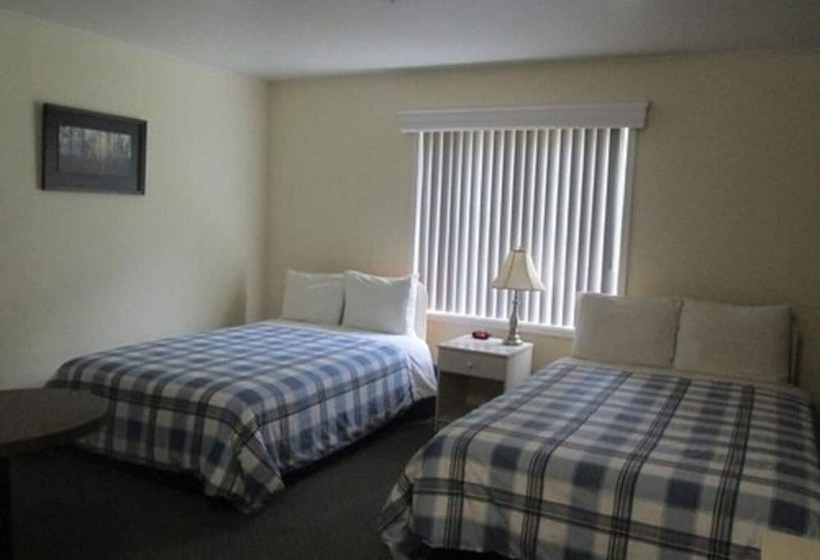 Panzió Edgewater Motel And Campground