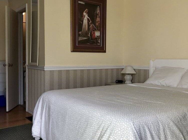 Panzió Edgewater Motel And Campground