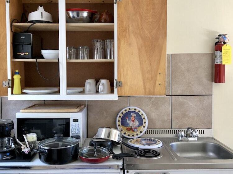 Panzió Edgewater Motel And Campground