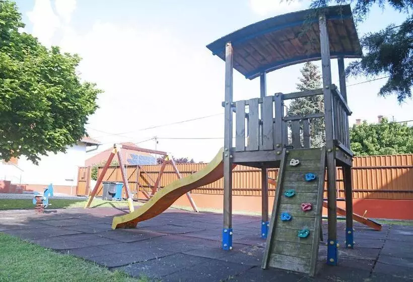 Majatalo Füzesi Papa Vendégháza