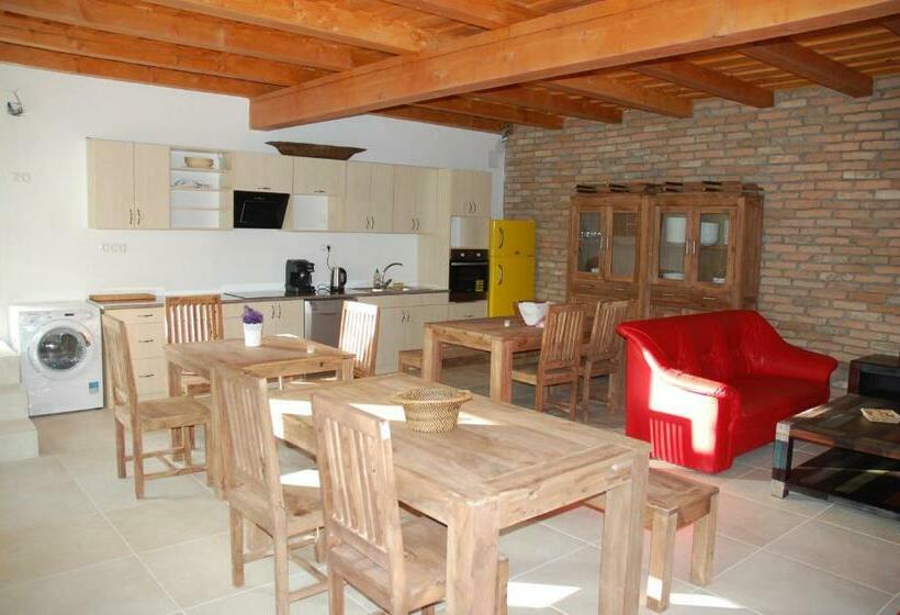 بنسيون Likaskalács