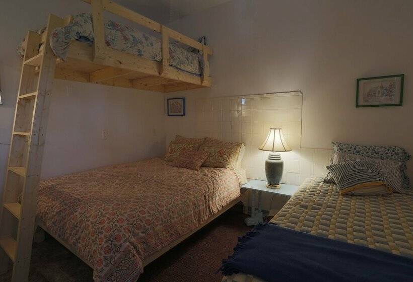 The Meems  Elliston B&b