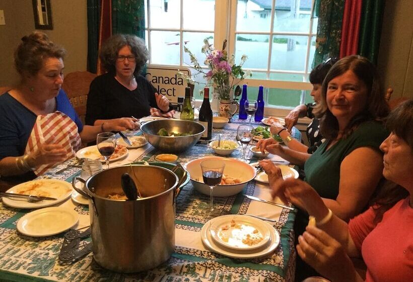 The Meems  Elliston B&b