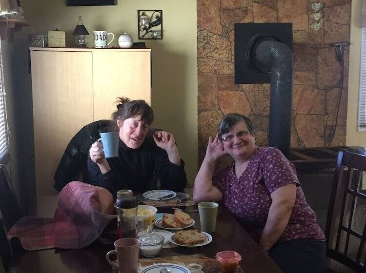 The Meems  Elliston B&b