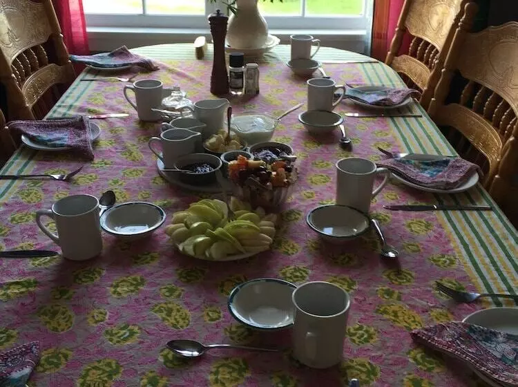 The Meems  Elliston B&b
