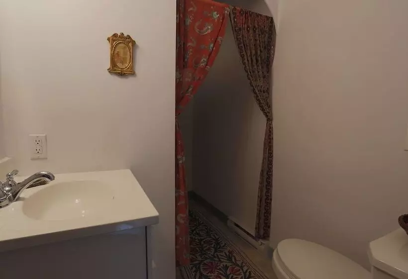 The Meems  Elliston B&b