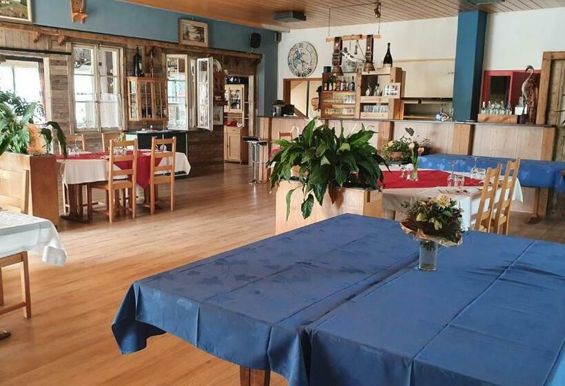 旅馆 Gasthof Schlossberg Bori