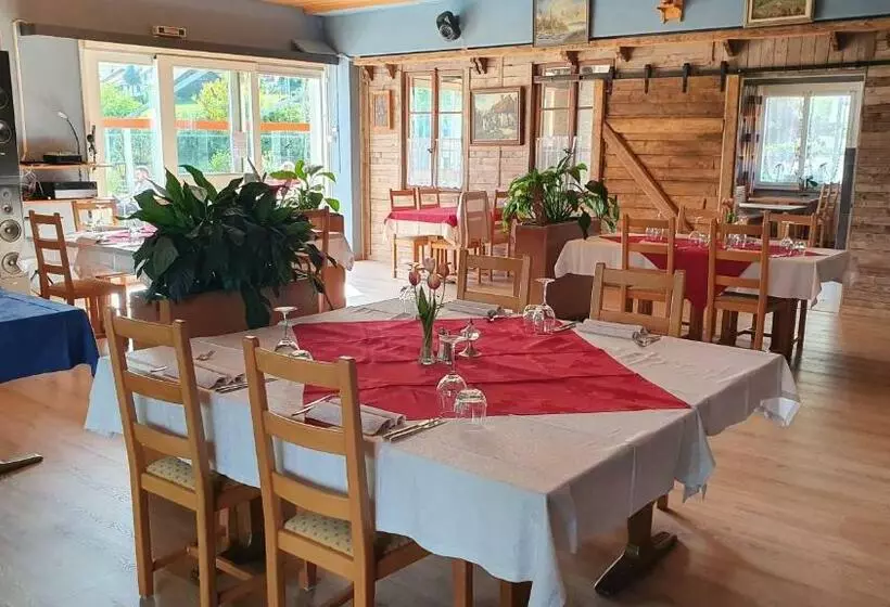 Retkeilymaja Gasthof Schlossberg Bori