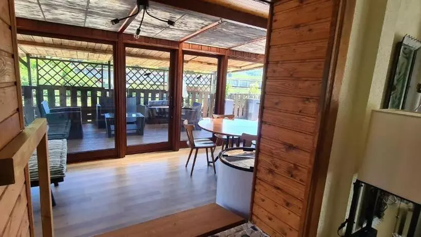 Retkeilymaja Gasthof Schlossberg Bori