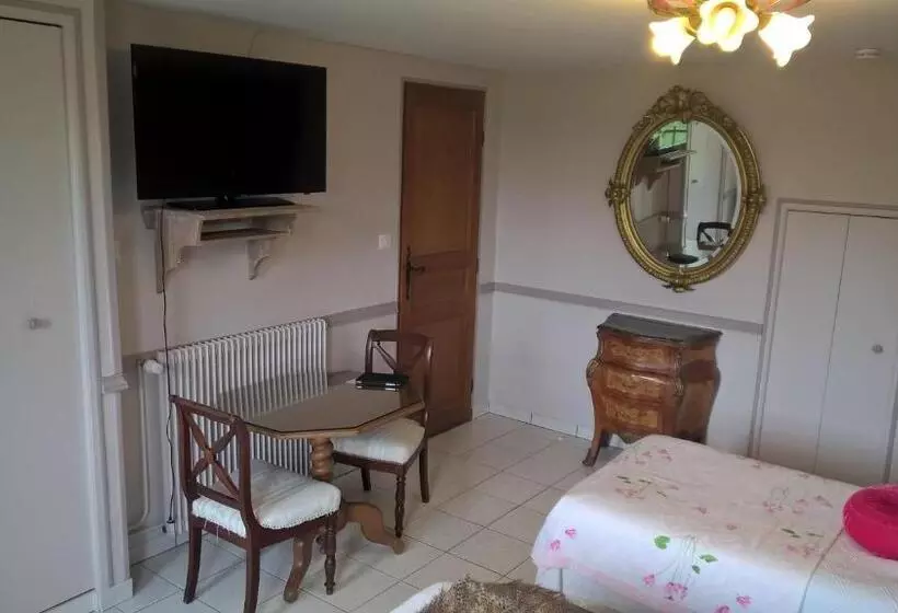 Aamiaismajoitus (B&B) Chambres D'hôtes Lambert Rouen