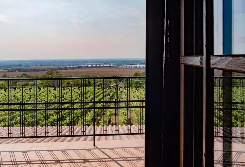 Aamiaismajoitus (B&B) Ebner Pince   Panzió