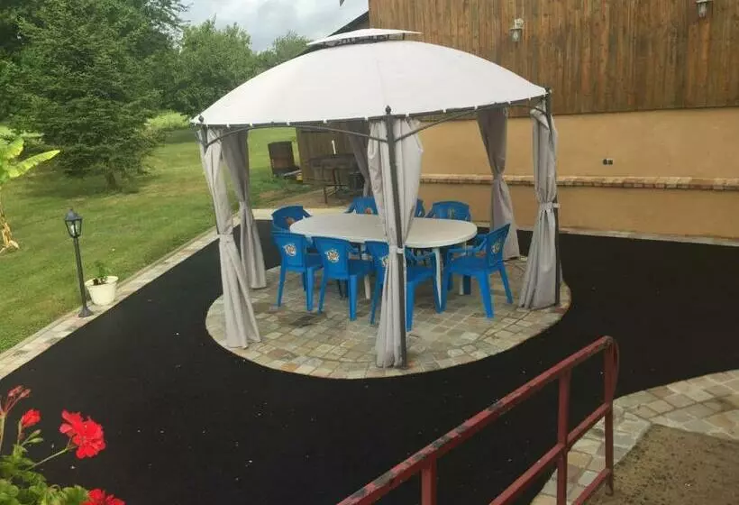 Aamiaismajoitus (B&B) Le Petitepinay