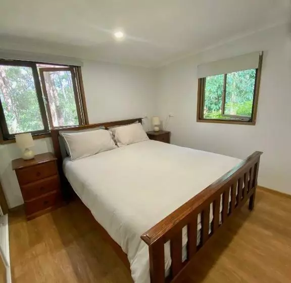 Aamiaismajoitus (B&B) Palmwoods Eco Escape