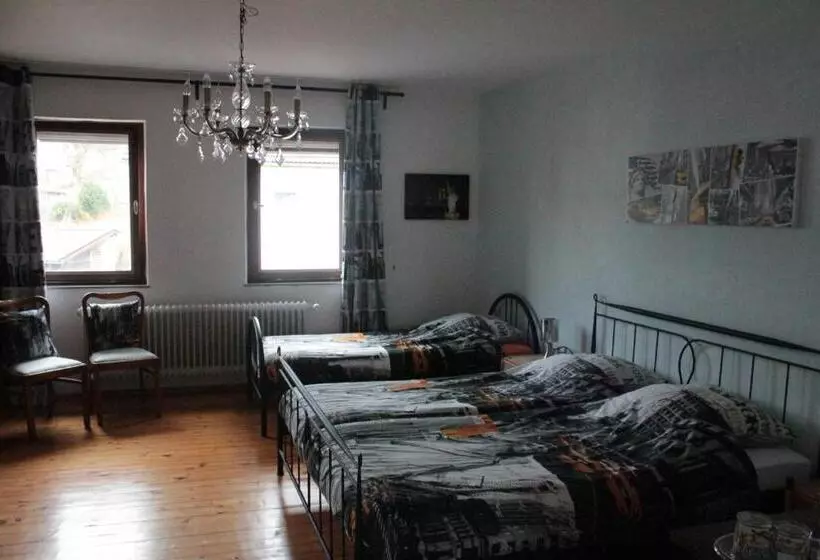 Aamiaismajoitus (B&B) Pension Rodenburg
