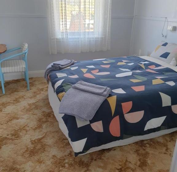 Bed and Breakfast Pioneer Lodge Tasmania