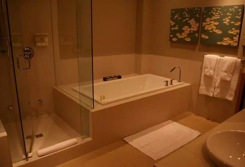 ベッドアンドブレックファースト Shades Of Jade Inn & Spa