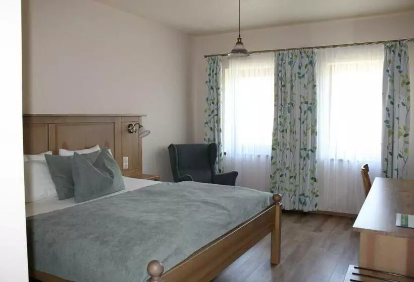 Aamiaismajoitus (B&B) Tündérkert Panzió őrség