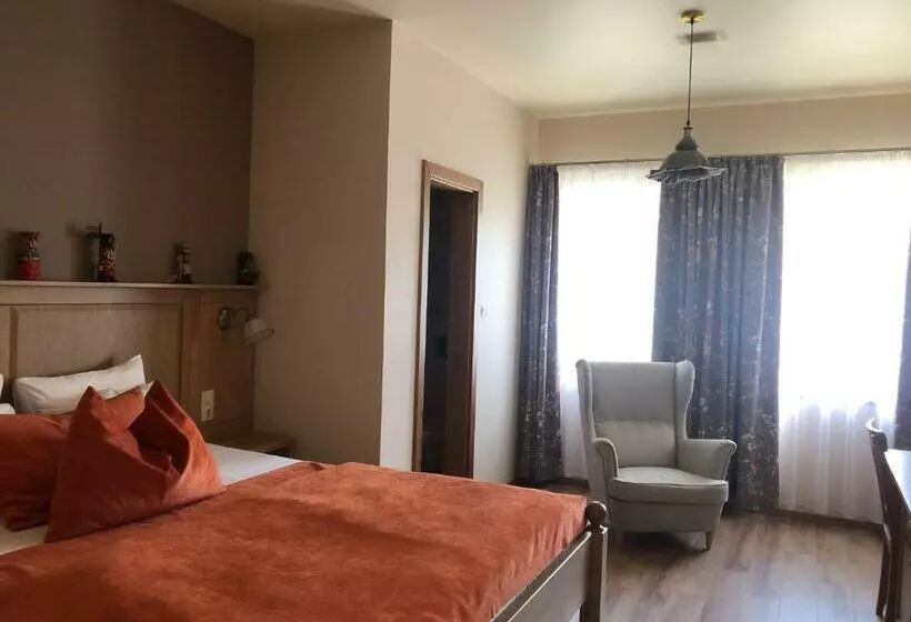 Aamiaismajoitus (B&B) Tündérkert Panzió őrség