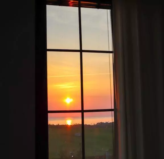 Aamiaismajoitus (B&B) Vis Velika