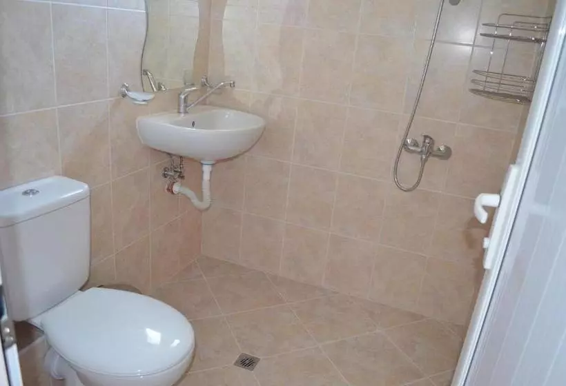 Aamiaismajoitus (B&B) Vis Velika