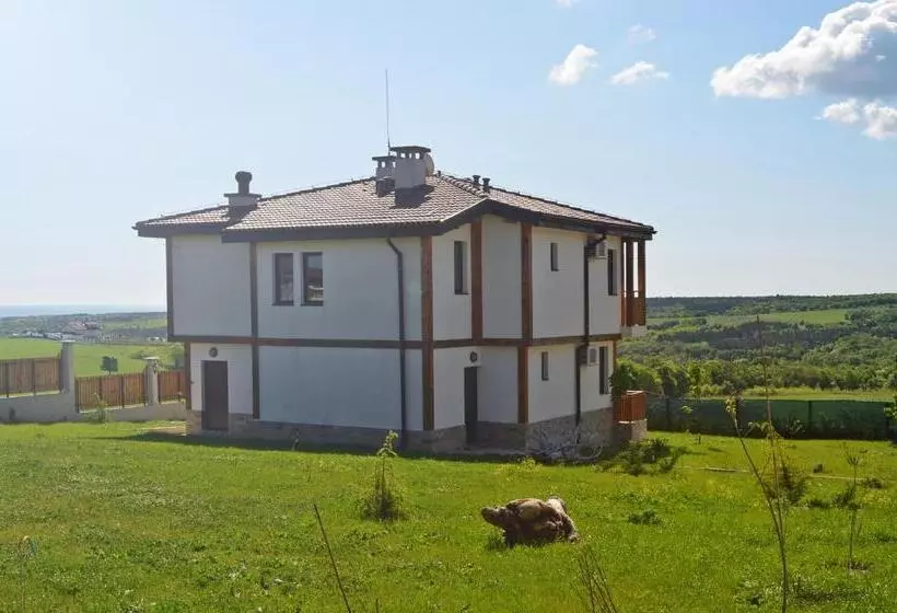 Aamiaismajoitus (B&B) Vis Velika