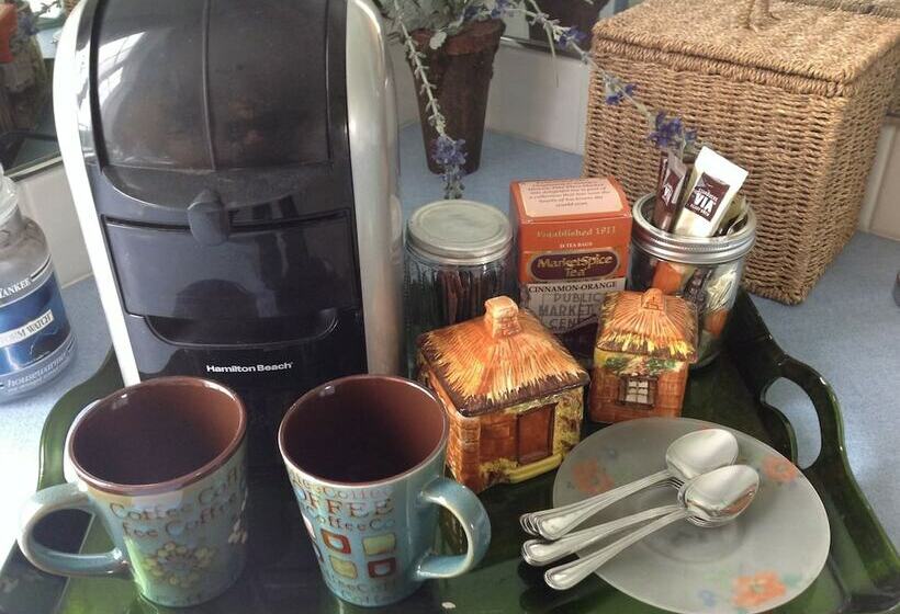 Bluebird Hill Farm B&b