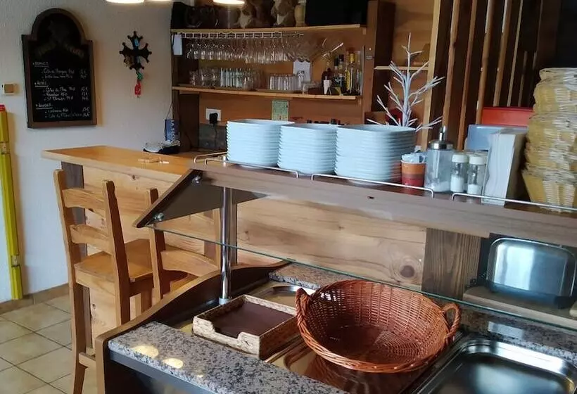 Chalet Hotel Les Marmottes 2 étoiles Nn