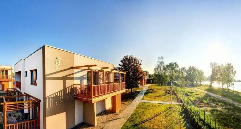 ホテル Aqualand Inn