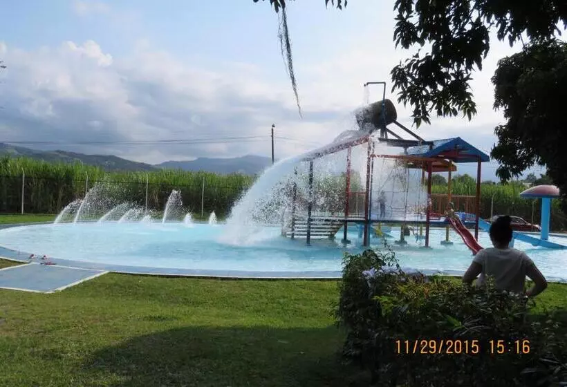 Hotelli Centro Recreacional Iasceboy