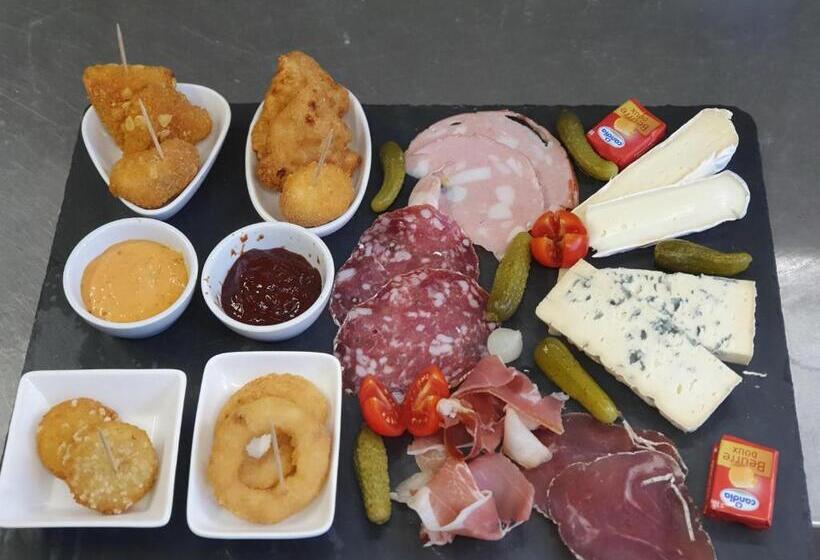 Отель De La Poste