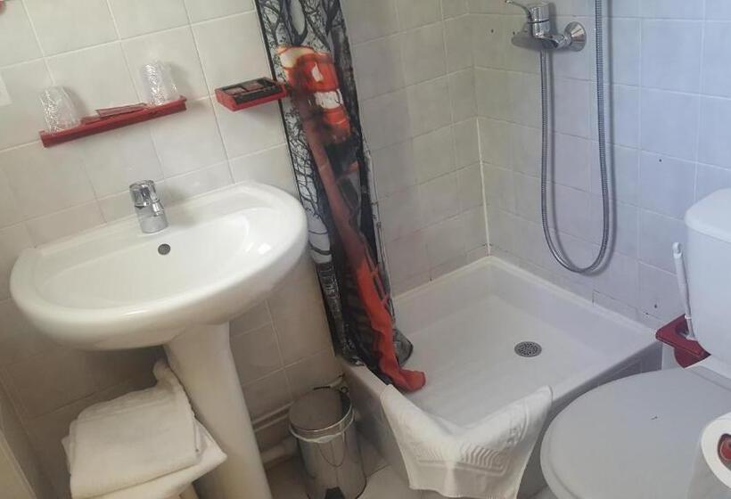 Отель De La Poste