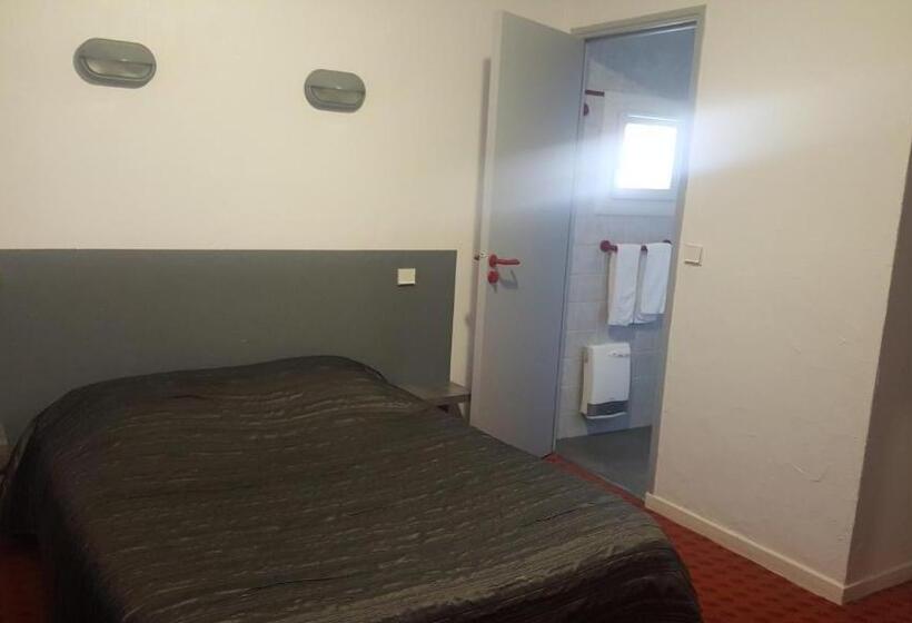 Отель De La Poste