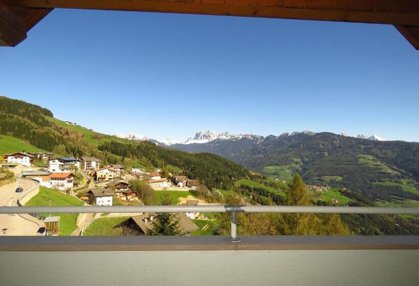 Отель Gasthaus Zum Weissen Kreuz