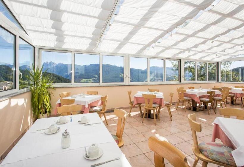 Отель Gasthaus Zum Weissen Kreuz