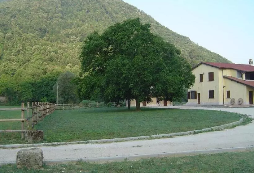 ホテル L' Antico Casale