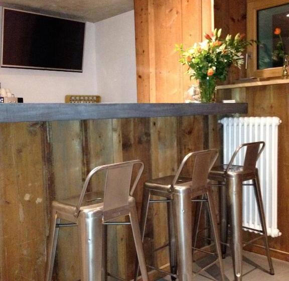 酒店 Le Paysan Horloger