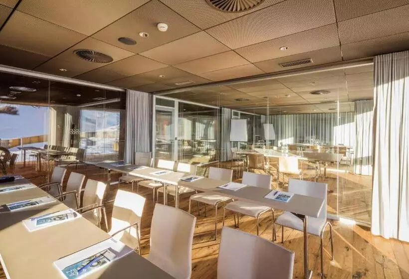 Hotelli Säntis   Das