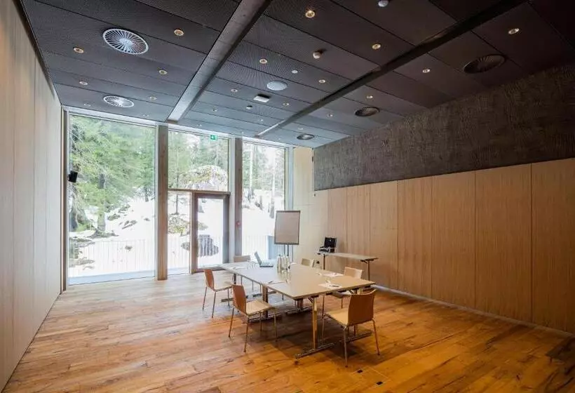 Hotelli Säntis   Das