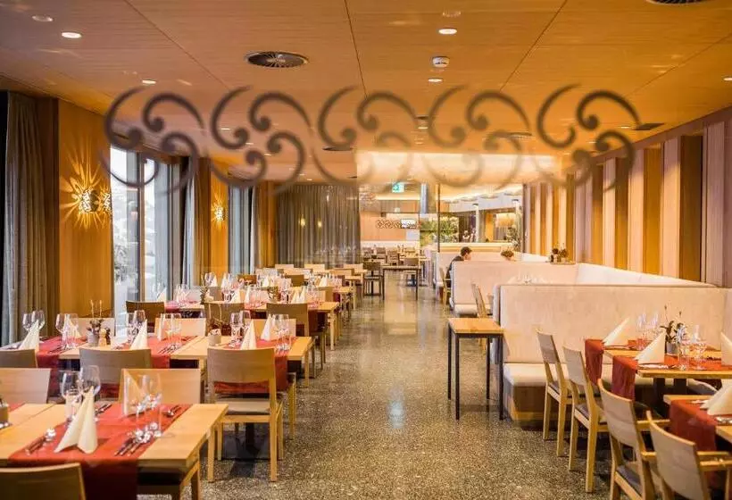 Hotelli Säntis   Das