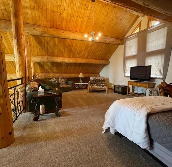 מוטל Sportsman Lodge Melrose Mt