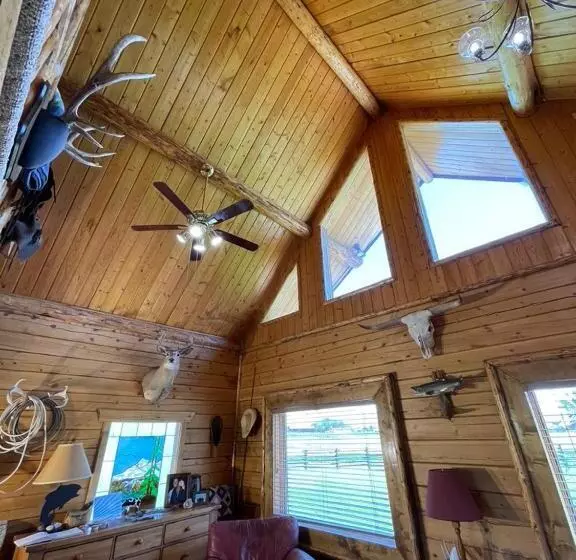 Motelli Sportsman Lodge Melrose Mt