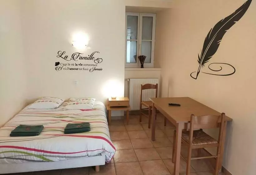 ペンション Chambres D'hôtes De L'auberge L'astrassadou