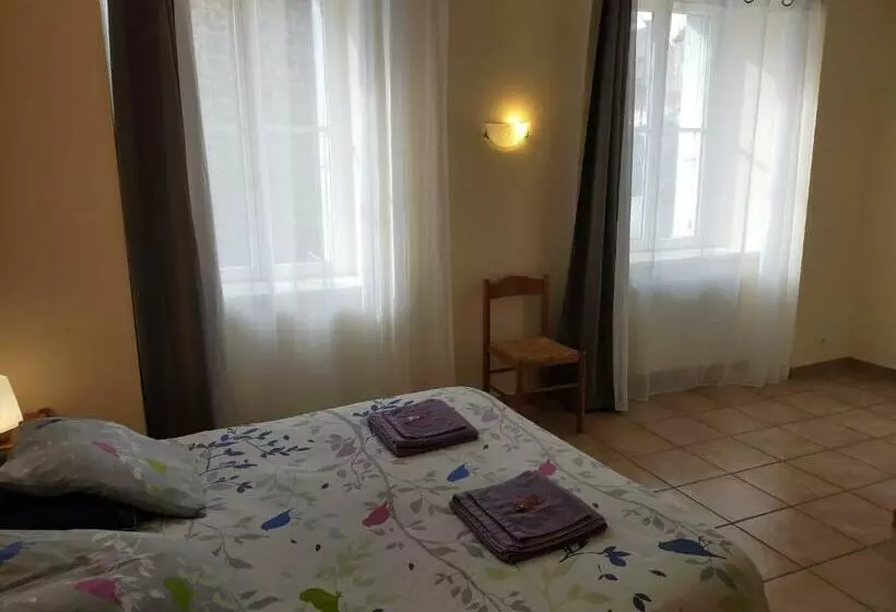 ペンション Chambres D'hôtes De L'auberge L'astrassadou