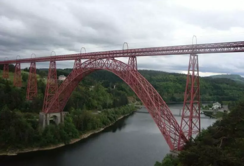 ペンション Chambres D'hôtes De L'auberge L'astrassadou