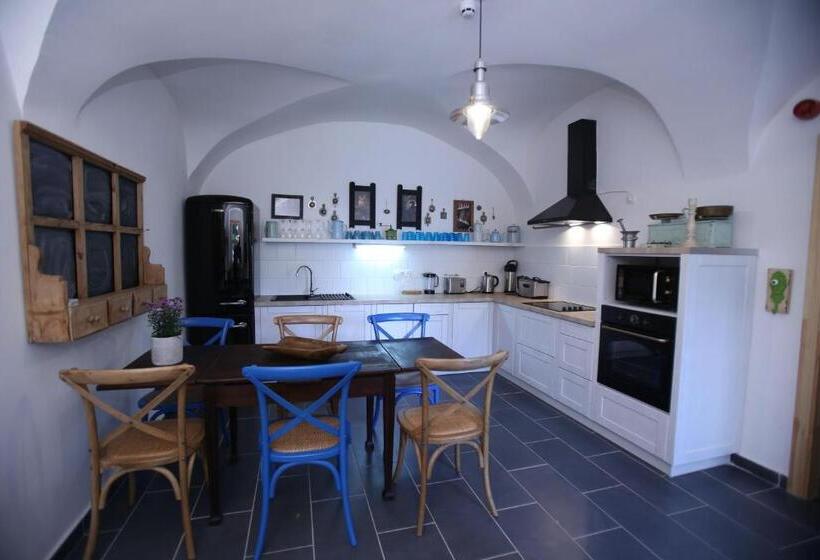 Pensjonat Csodarabbik útja Fogadó